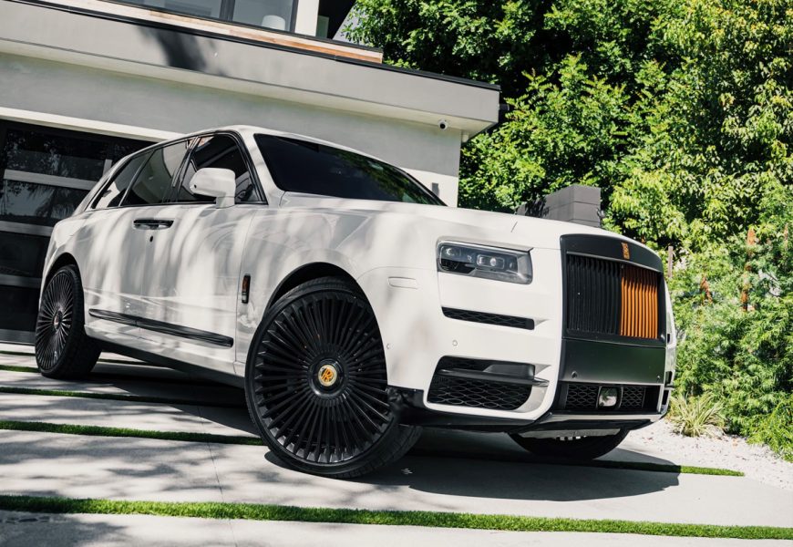Rolls-Royce Cullinan rental in Los Angeles