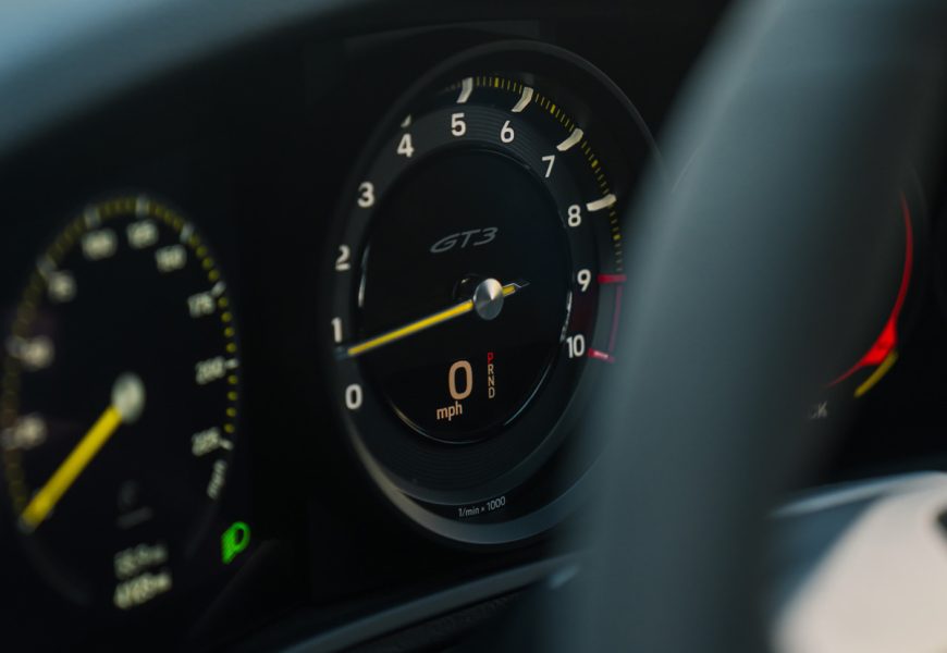 Rent a Porsche 992 GT3 in Los Angeles