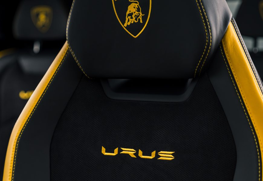 Lamborghini Urus rental in Los Angeles