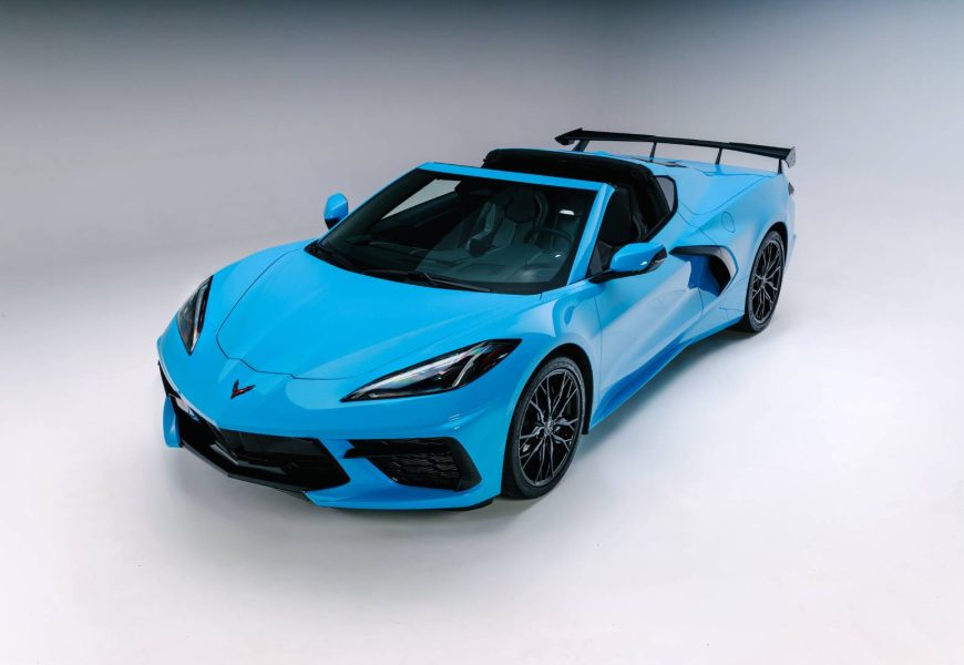 Corvette V8 in Blue Color