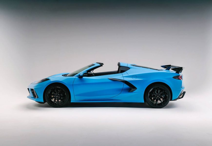 Corvette V8 in Blue Color