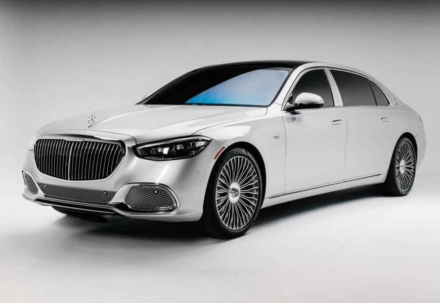 A Mercedes-Benz Maybach S680 for rent in Los Angeles, CA.